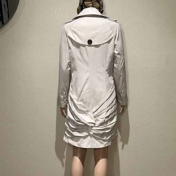 Burberry Prorsum Knotted Trench Coat - Picture 10 of 17